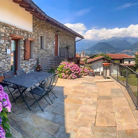 Villa La Volta - Molino Maufet Mühle - Patio on the garden Colico Esterno foto
